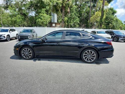 Phantom Black 2021 Hyundai SONATA Limited