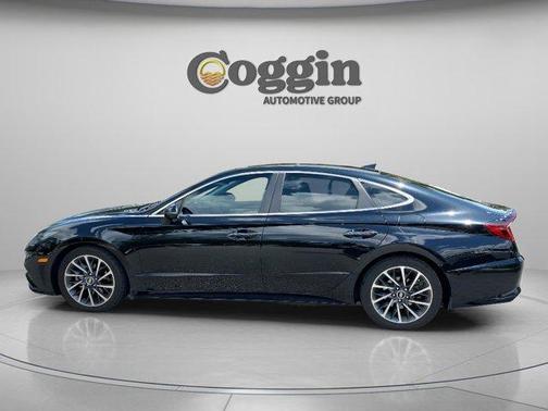 Phantom Black 2021 Hyundai SONATA Limited