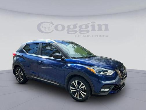 2020 Nissan Kicks SR