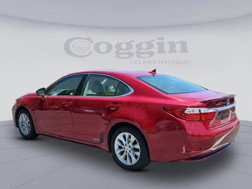 2014 Lexus ES 300h Base