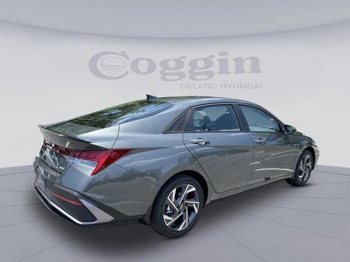 2025 Hyundai ELANTRA HEV SEL Sport