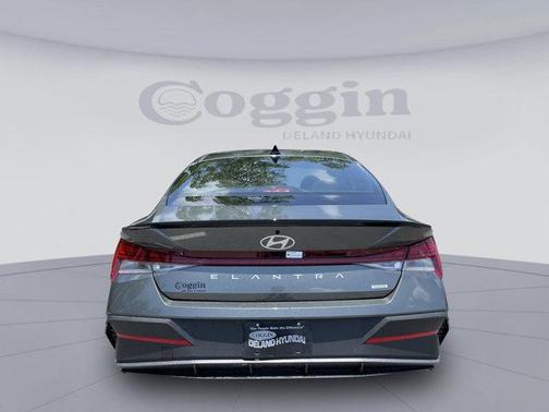 2025 Hyundai ELANTRA HEV SEL Sport
