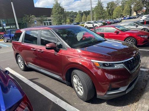 2022 Kia Carnival LXS