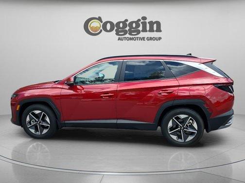 Red 2025 Hyundai TUCSON SEL Convenience