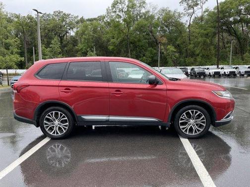 2016 Mitsubishi Outlander ES