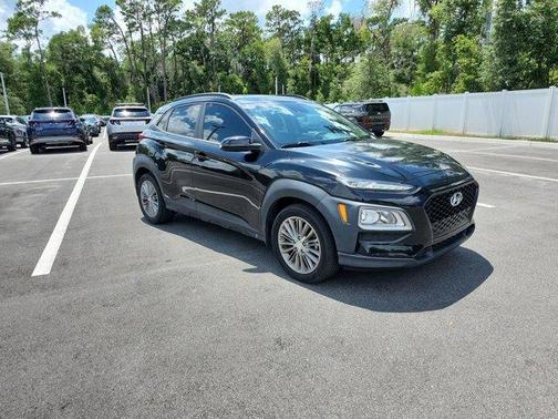 2021 Hyundai KONA SEL