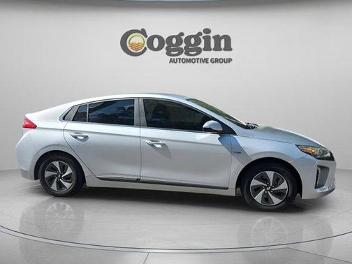 2017 Hyundai IONIQ Hybrid SEL