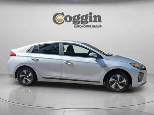 2017 Hyundai IONIQ Hybrid SEL