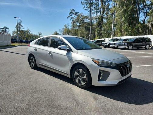 2017 Hyundai IONIQ Hybrid SEL
