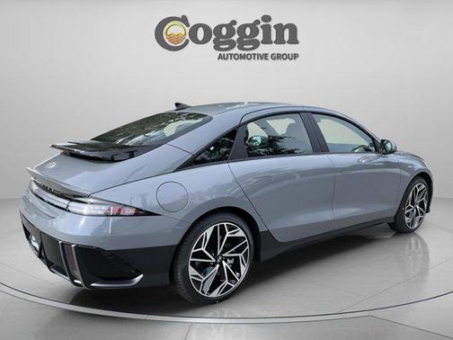 2025 Hyundai IONIQ 6 SEL