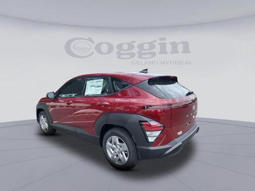 2025 Hyundai KONA SE