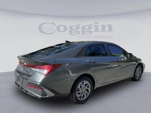 2025 Hyundai ELANTRA HEV Blue