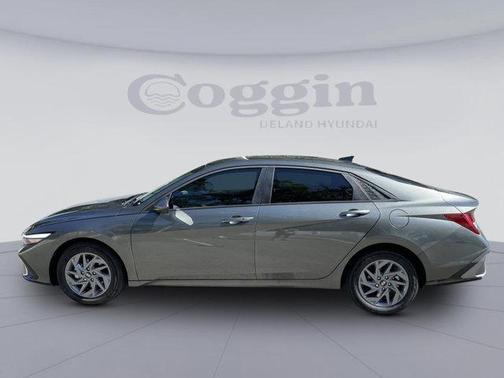 2025 Hyundai ELANTRA HEV Blue