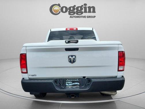 Bright White Clearcoat 2019 RAM 1500 Classic Tradesman