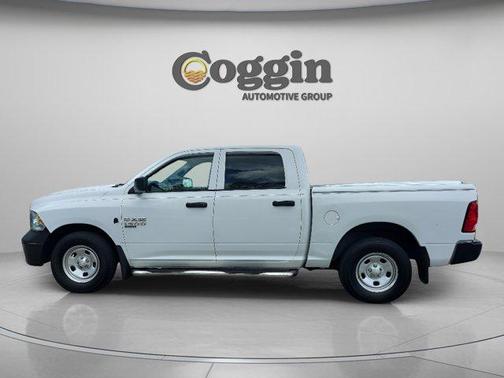 Bright White Clearcoat 2019 RAM 1500 Classic Tradesman