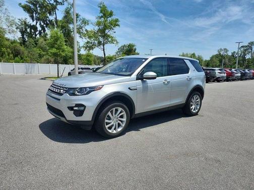 Indus Silver 2017 Land Rover Discovery Sport HSE