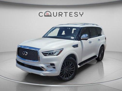 Moonstone White 2024 INFINITI QX80 SENSORY