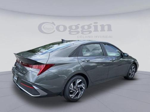 2025 Hyundai ELANTRA HEV SEL Sport