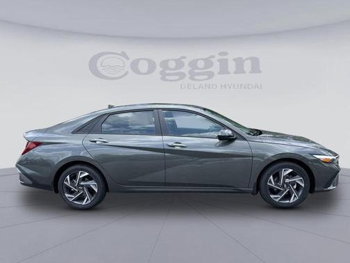 2025 Hyundai ELANTRA HEV SEL Sport