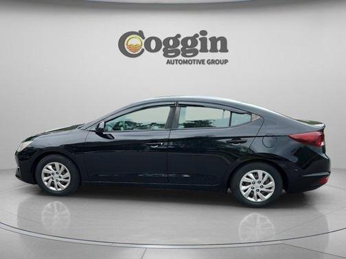 Phantom Black 2019 Hyundai ELANTRA SE