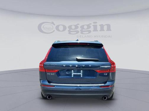 2021 Volvo XC60 T5 Momentum