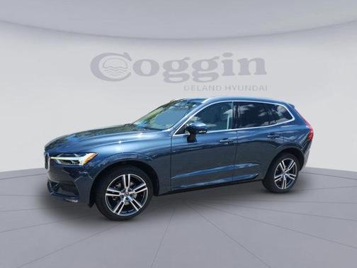 2021 Volvo XC60 T5 Momentum