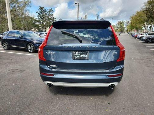 2018 Volvo XC90 T5 Momentum