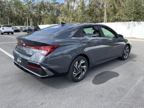2025 Hyundai ELANTRA HEV Limited