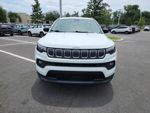 2022 Jeep Compass Latitude Lux