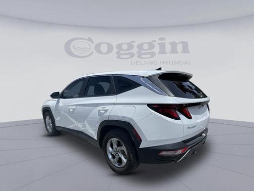 2022 Hyundai TUCSON SE