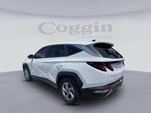 2022 Hyundai TUCSON SE