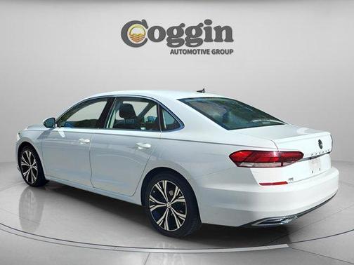 2022 Volkswagen Passat 2.0T SE