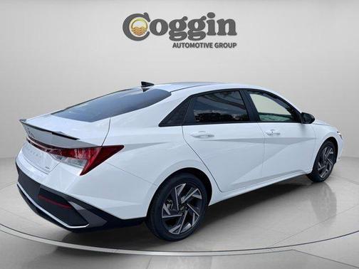 2025 Hyundai ELANTRA HEV SEL Sport