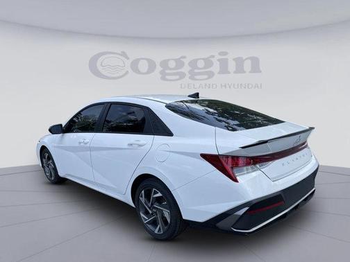 2025 Hyundai ELANTRA HEV SEL Sport