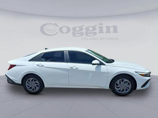 2025 Hyundai ELANTRA HEV Blue