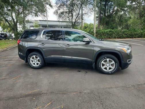 2019 GMC Acadia SLE-1