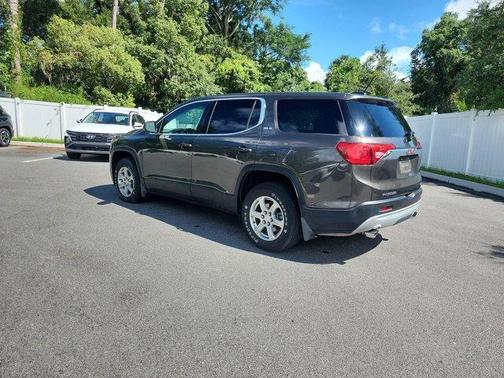2019 GMC Acadia SLE-1