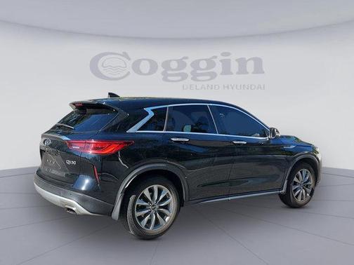 2022 INFINITI QX50 Pure