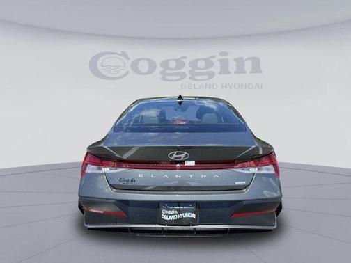 2025 Hyundai ELANTRA HEV Limited