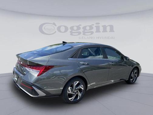 2025 Hyundai ELANTRA HEV Limited