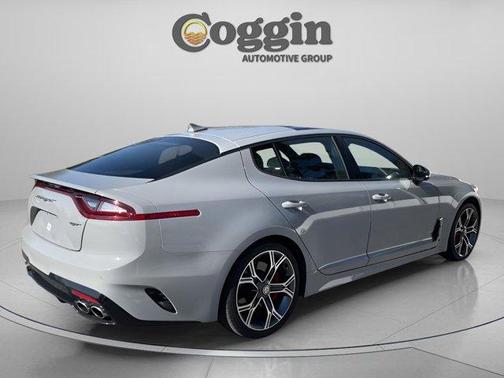 2019 Kia Stinger GT2