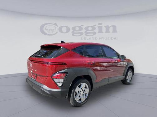 2026 Hyundai KONA SE