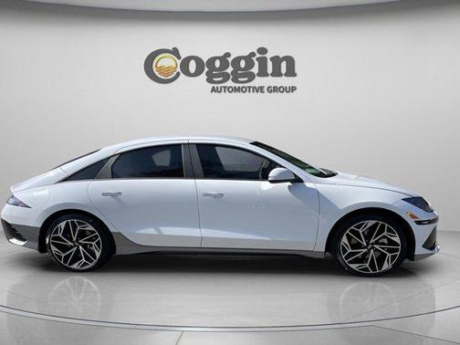 2025 Hyundai IONIQ 6 SEL