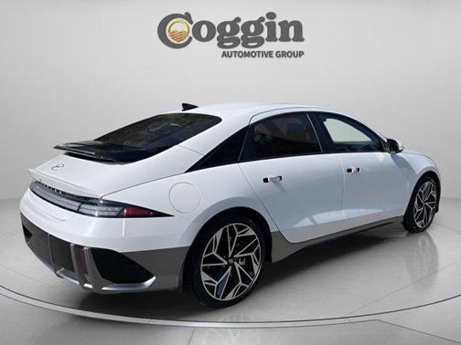 2025 Hyundai IONIQ 6 SEL