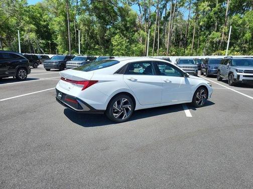 2025 Hyundai ELANTRA HEV Limited