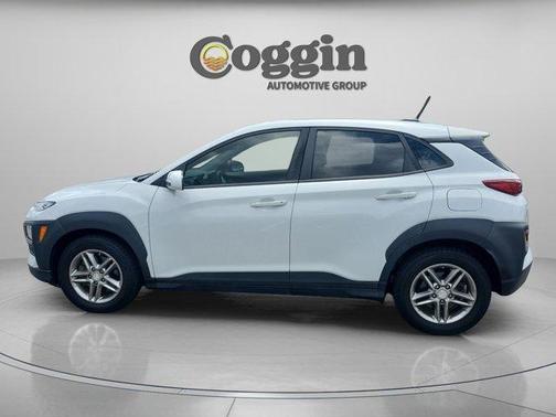 Chalk White 2018 Hyundai KONA SE