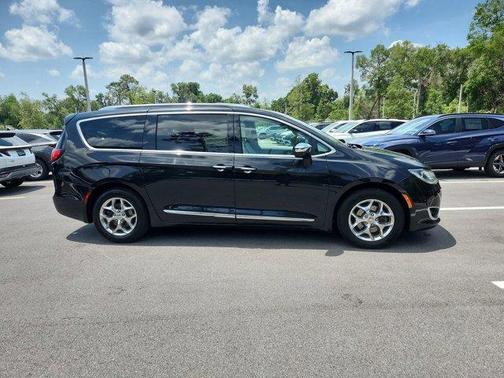 2018 Chrysler Pacifica Limited