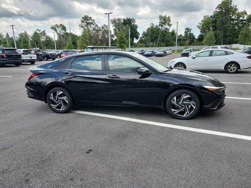 2025 Hyundai ELANTRA HEV SEL Sport