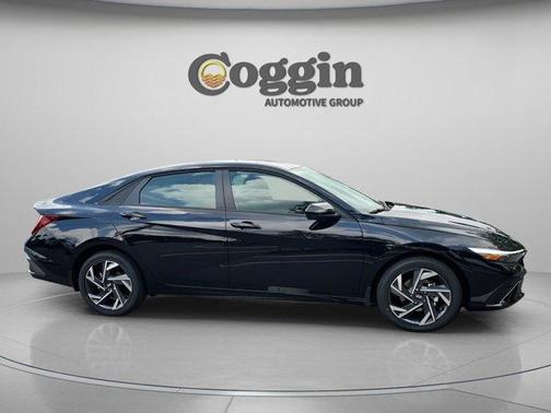 2025 Hyundai ELANTRA HEV SEL Sport