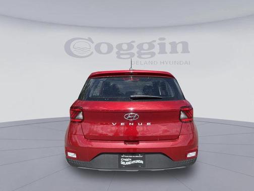 2025 Hyundai VENUE SE